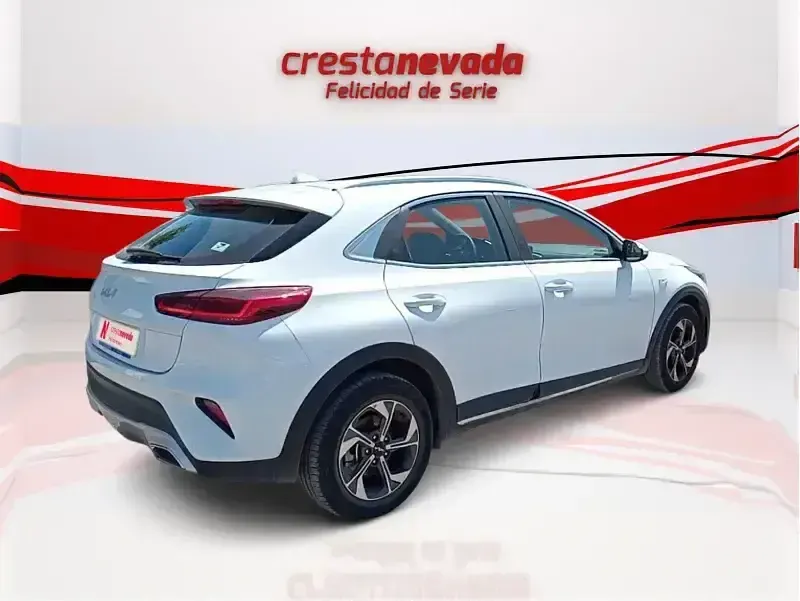 Usado Kia XCeed 120 CV (88 kW) 2022 Blanco SUV
