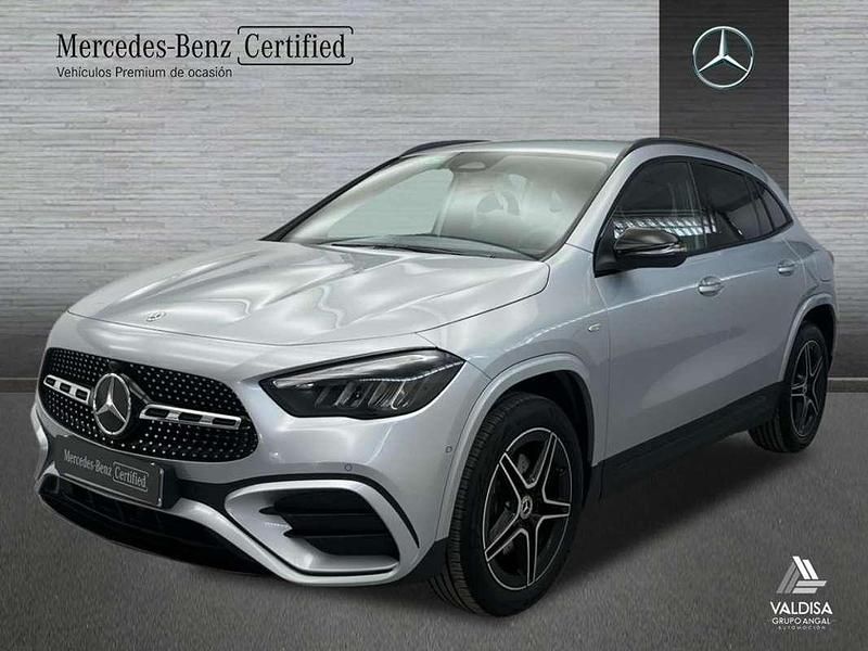 Gris / plata Usado 2025 Mercedes GLA250 SUV | 49.900 € (Caro) - Imagen 1/4