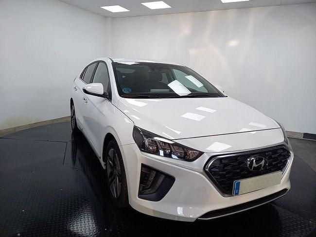 Usado Hyundai Ioniq 141 CV (103 kW) 2021 Blanco Utilitario