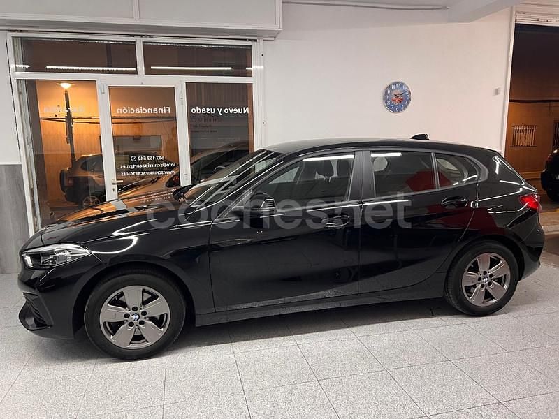 Usado BMW 118 136 CV (100 kW) 2022 Negro Utilitario