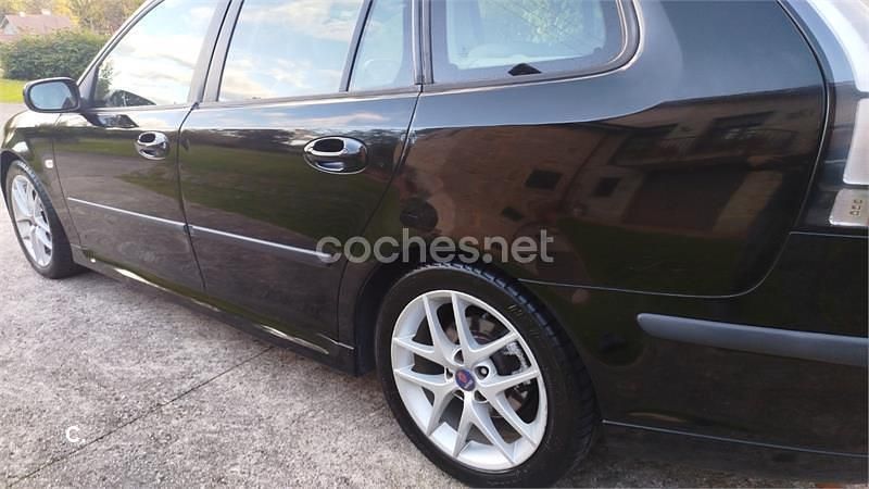 Usado Saab 9-3 Vector 150 CV (110 kW) 2007 Negro Utilitario