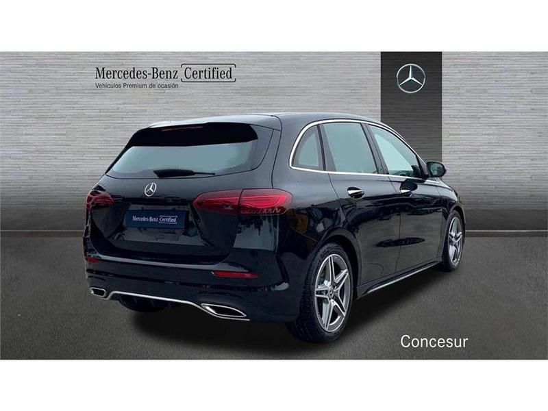 Usado Mercedes B180 109 CV (80 kW) 2024 Negro Monovolumen