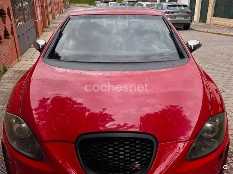 Begagnad Seat Leon FR 170 HK (125 kW) 2008 Röd Halvkombi