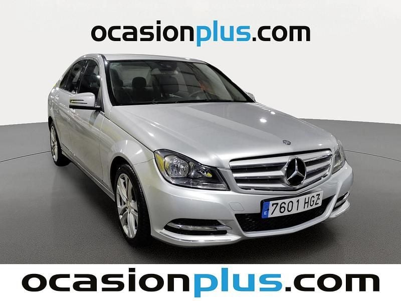 Usado Mercedes C200 136 CV (100 kW) 2011 Gris plata Berlina