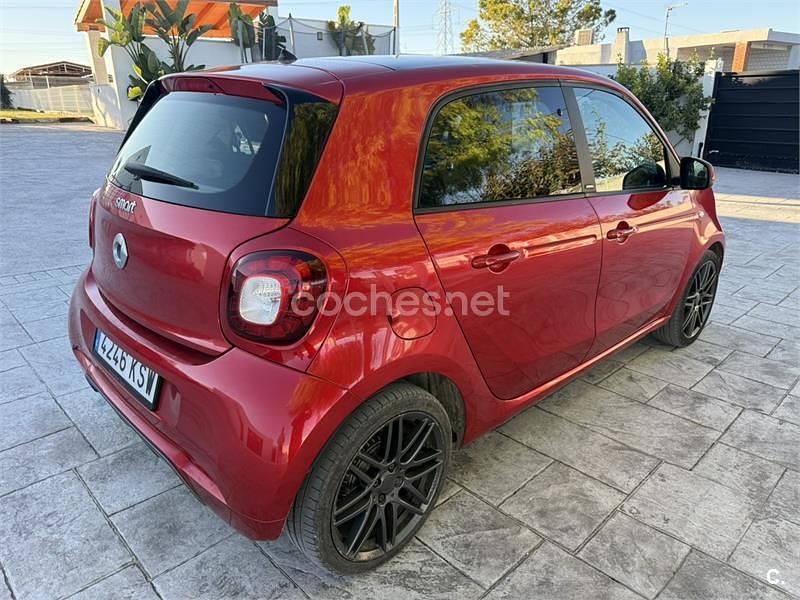 Usado Smart ForFour 90 CV (66 kW) 2019 Rojo Utilitario