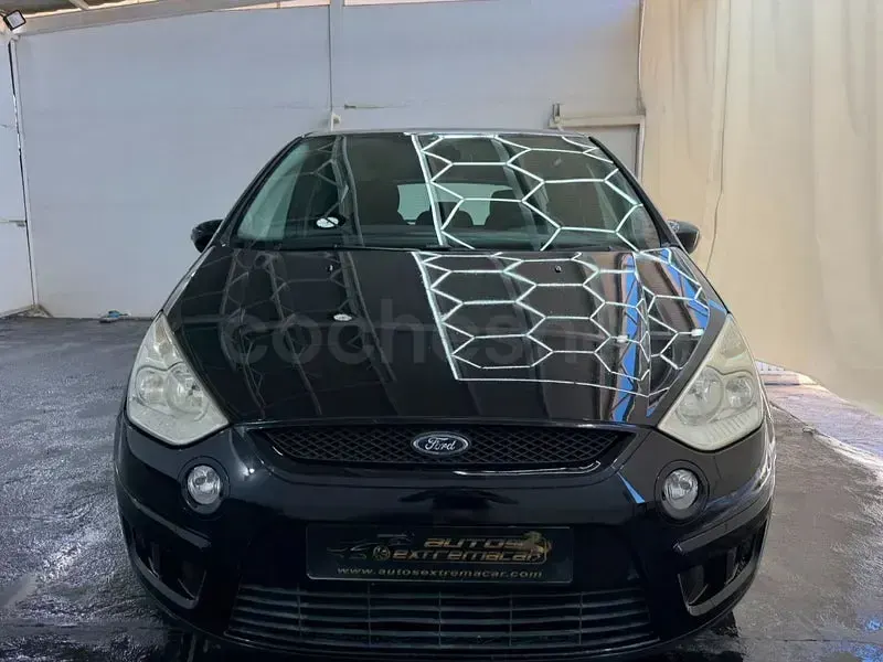 Usado Ford S-MAX Trend 140 CV (102 kW) 2006 Negro Monovolumen