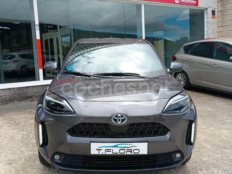 Gris / plata Usado 2022 Toyota Yaris Cross Style SUV | 20.900 € (Buen precio) - Imagen 1/4