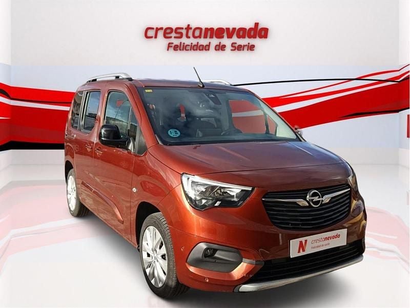 Usado Opel Combo Elegance 102 HP (75 kW) 2022 Castanho Monovolume