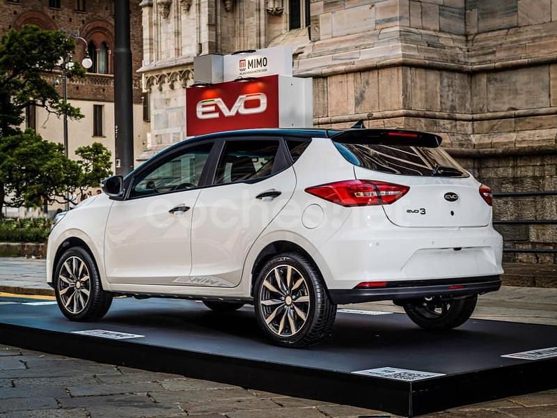 Negro Nuevo 2025 EVO Evo 3 SUV | 16.998 € (Precio justo) - Imagen 1/4