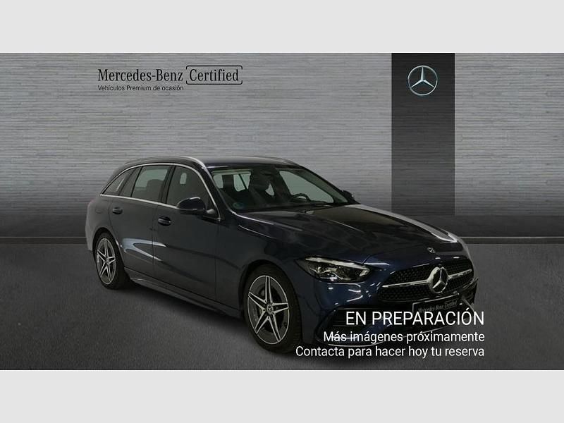 Usado Mercedes C220 AMG line 200 CV (147 kW) 2024 Azul sodalita (metalizado) Familiar
