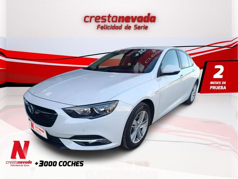 Usado Opel Insignia Selective 136 CV (100 kW) 2019 Blanco
