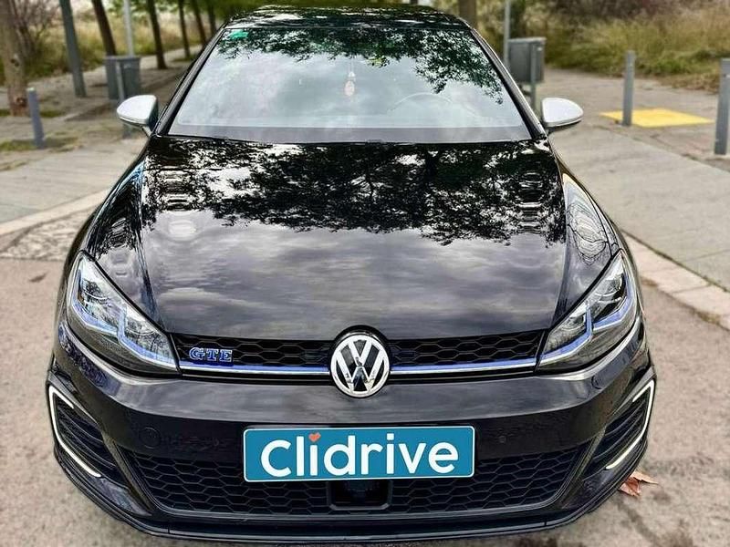 Usado VW Golf VII GTE 150 CV (110 kW) 2018 Negro Utilitario