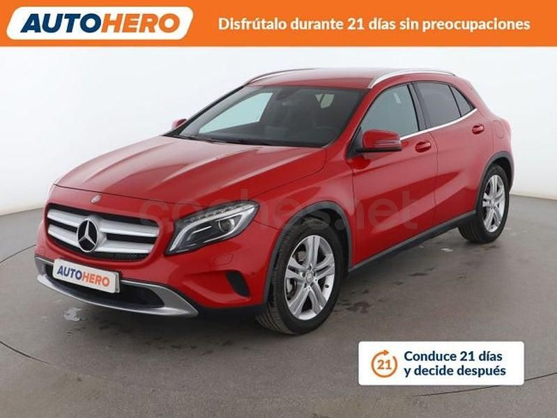 Usado Mercedes GLA200 Urban 136 CV (100 kW) 2017 Rojo SUV