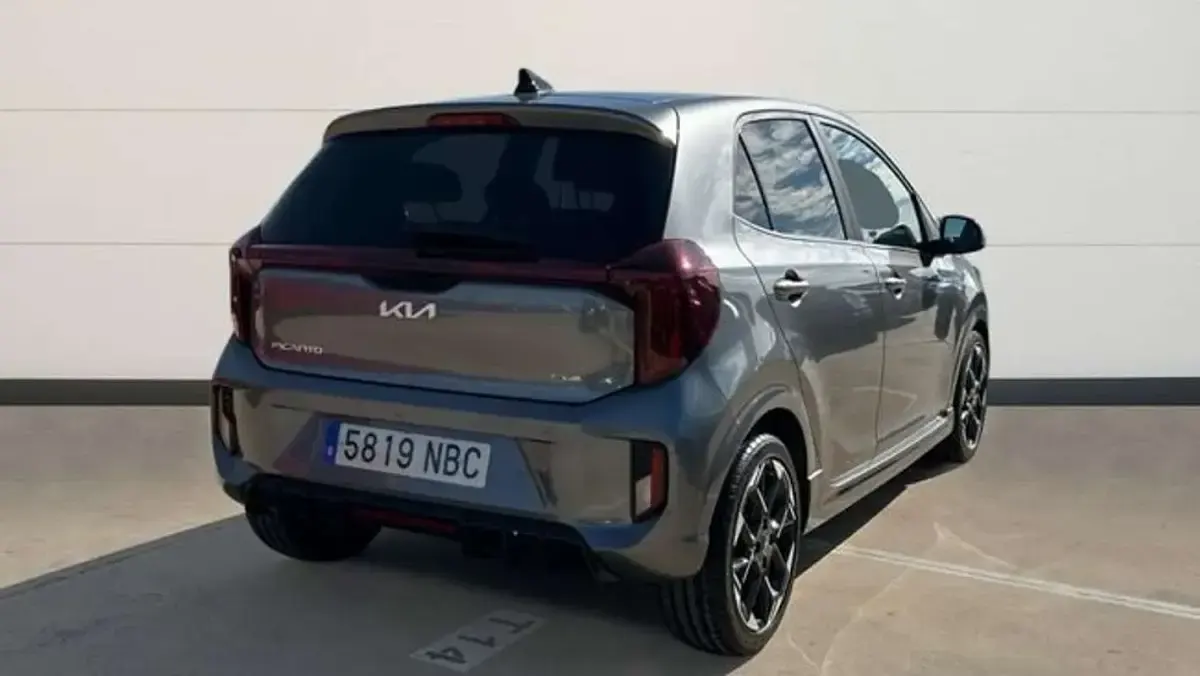 Usado Kia Picanto GT-Line 79 CV (58 kW) 2025 Gris Utilitario
