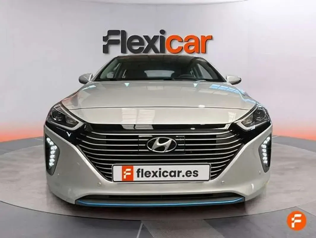Usado Hyundai Ioniq 141 CV (103 kW) 2019 Gris Utilitario