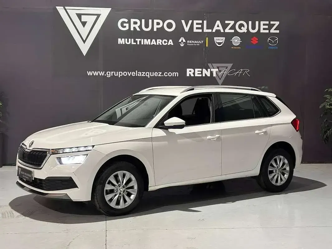 Usado Skoda Kamiq Ambition 110 CV (80 kW) 2021 Blanco SUV