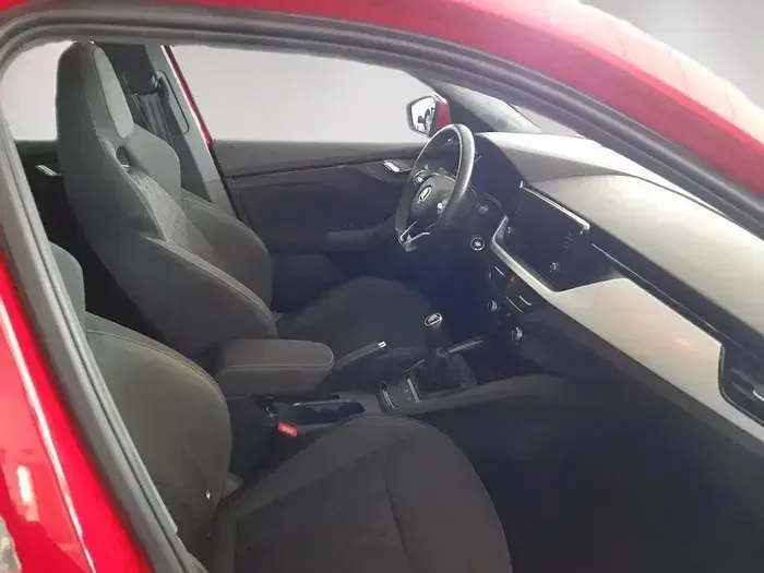 Usado Skoda Kamiq Sport 110 CV (80 kW) 2023 Rojo SUV
