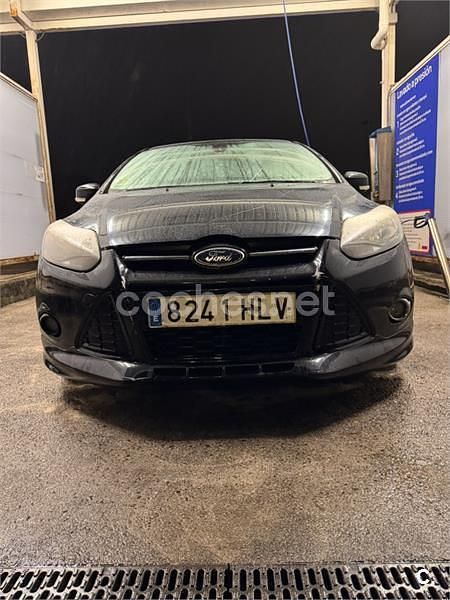 Usado Ford Focus Sport 115 CV (84 kW) 2012 Negro Berlina