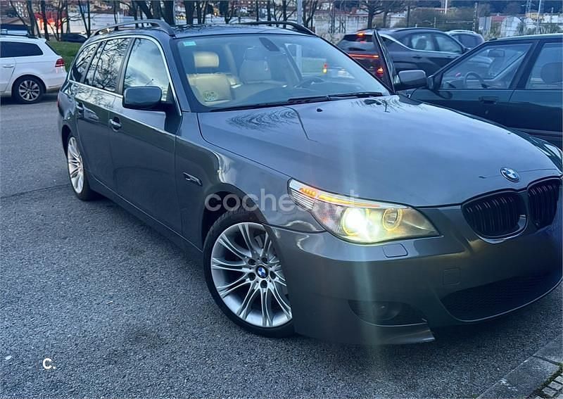 Usado BMW 520 163 CV (119 kW) 2006 Gris / plata Familiar