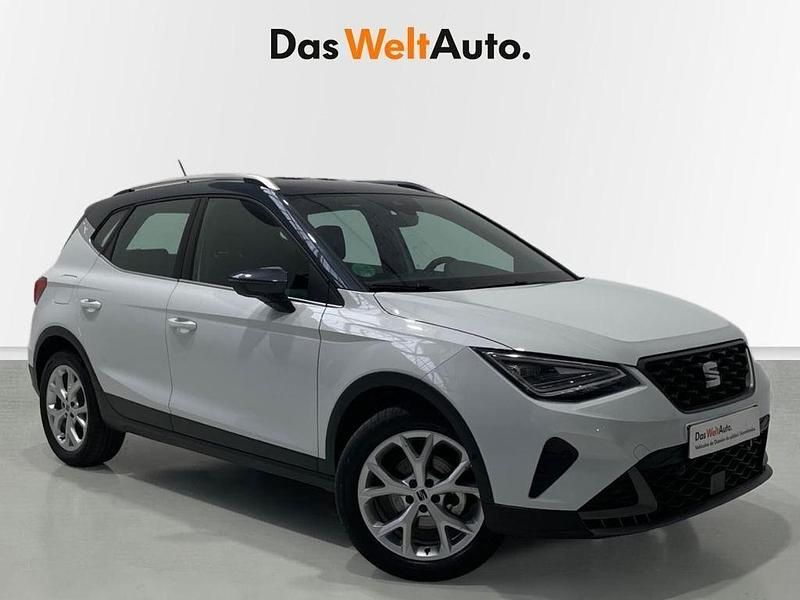 Blanco Usado 2024 Seat Arona FR SUV | 22.490 € (Un poco caro) - Imagen 1/4