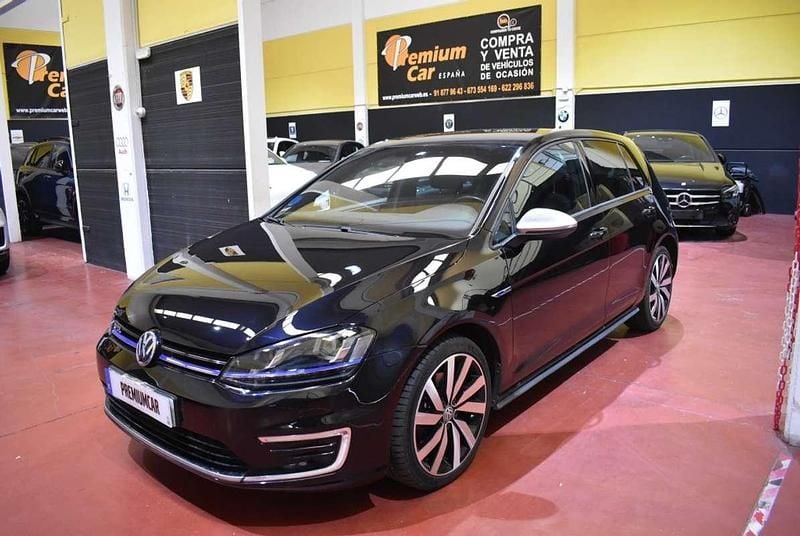 Negro Usado 2016 VW Golf VII GTE Utilitario | 13.790 € (Precio justo) - Imagen 1/4