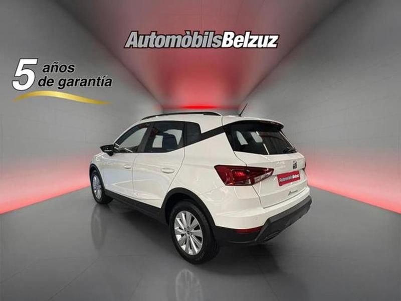 Usado Seat Arona Style 95 CV (69 kW) 2025 Blanco SUV
