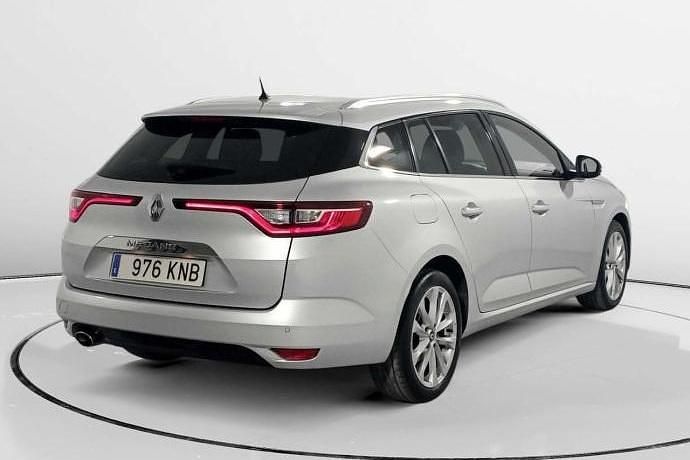 Usado Renault Mégane IV Zen 132 CV (97 kW) 2018