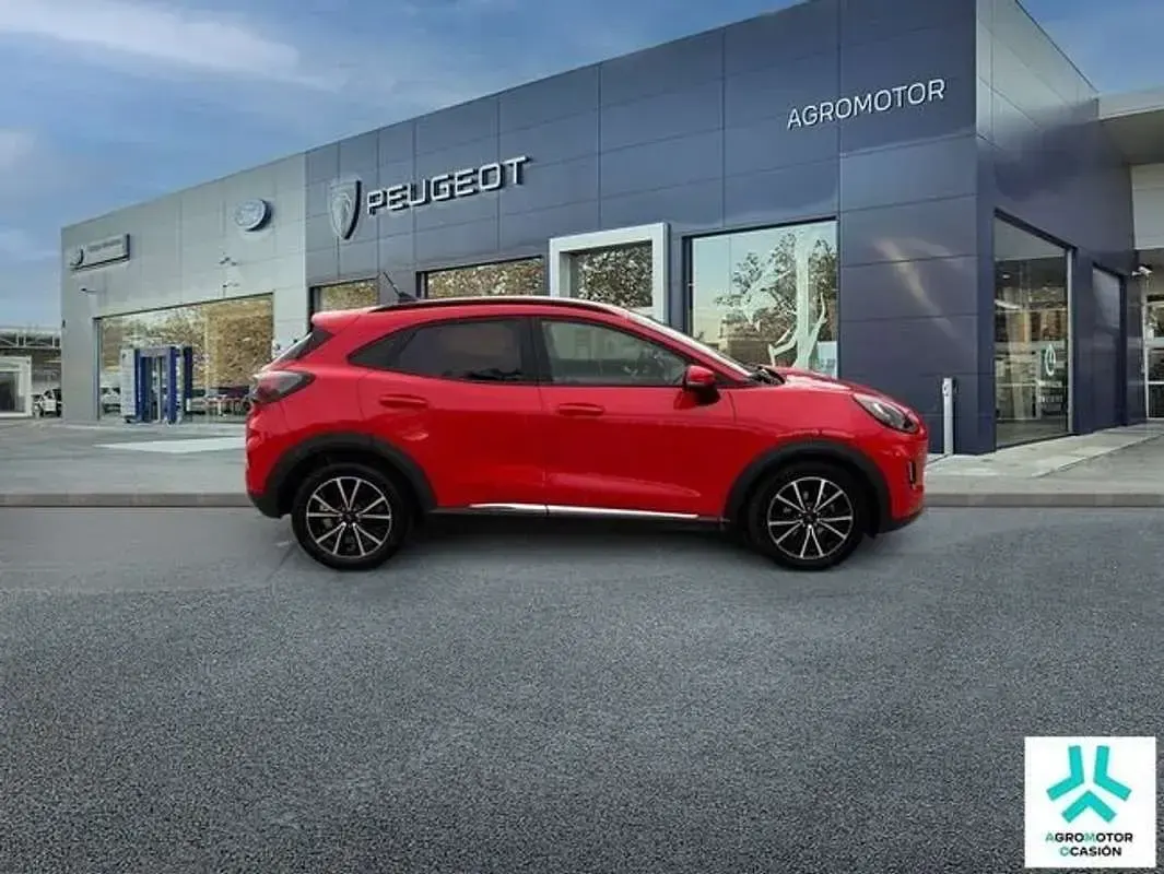 Usado Ford Puma Titanium 125 CV (91 kW) 2021 Rojo SUV