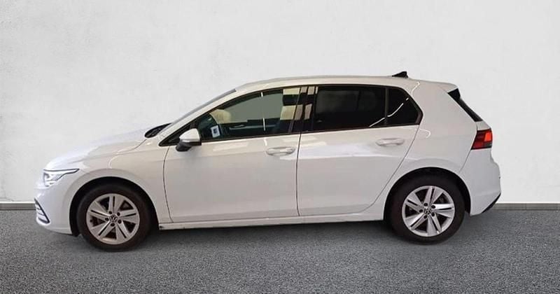 Usado VW Golf VIII Life 115 CV (84 kW) 2020 Familiar