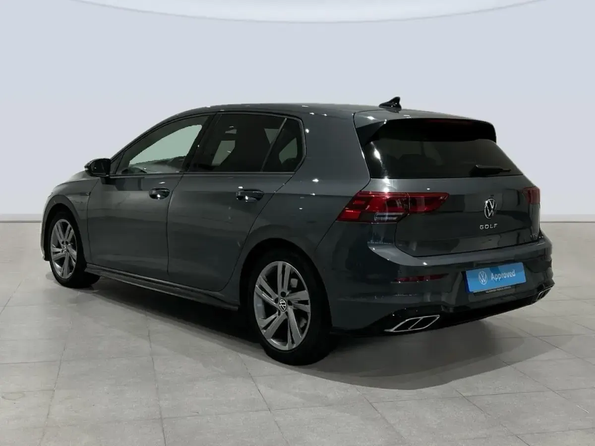 Usado VW Golf VIII R-line 150 CV (110 kW) 2024 Gris