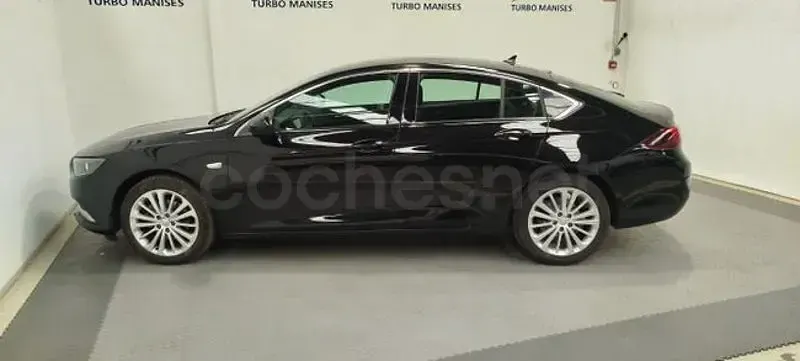 Usado Opel Insignia Innovation 165 CV (121 kW) 2021 Negro Berlina