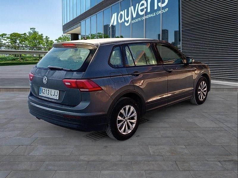 Usado VW Tiguan Edition 150 CV (110 kW) 2020 Gris SUV