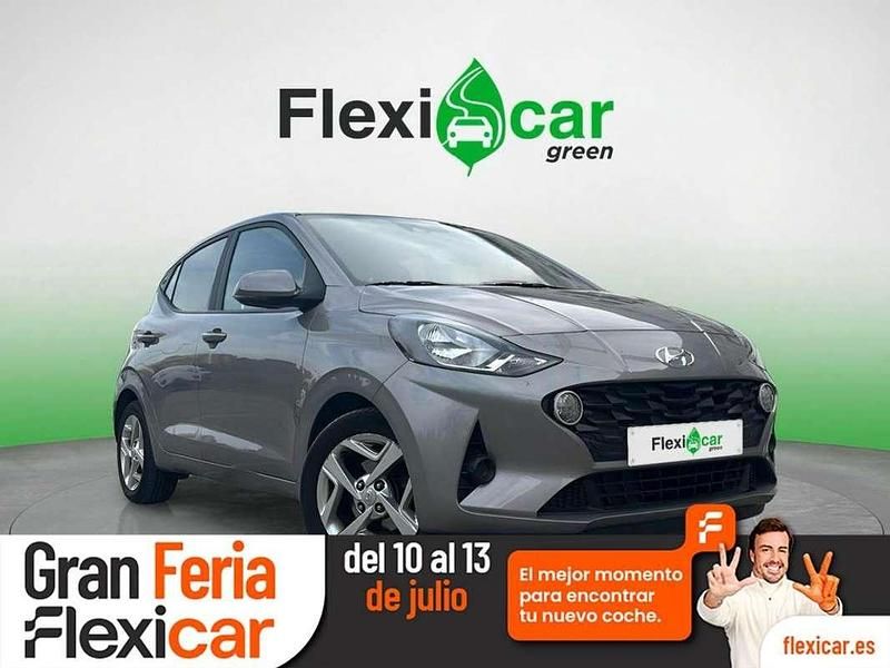 Gris Usado 2022 Hyundai i10 Utilitario | 9390 € (Buen precio) - Imagen 1/4