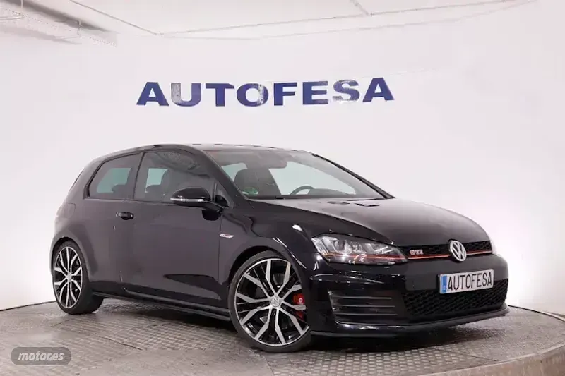 Usado VW Golf VII GTI 230 CV (169 kW) 2016 Negro Utilitario