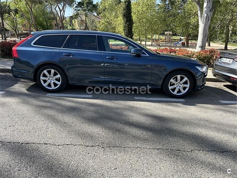 Usado Volvo V90 Momentum 190 CV (139 kW) 2018 Azul Familiar
