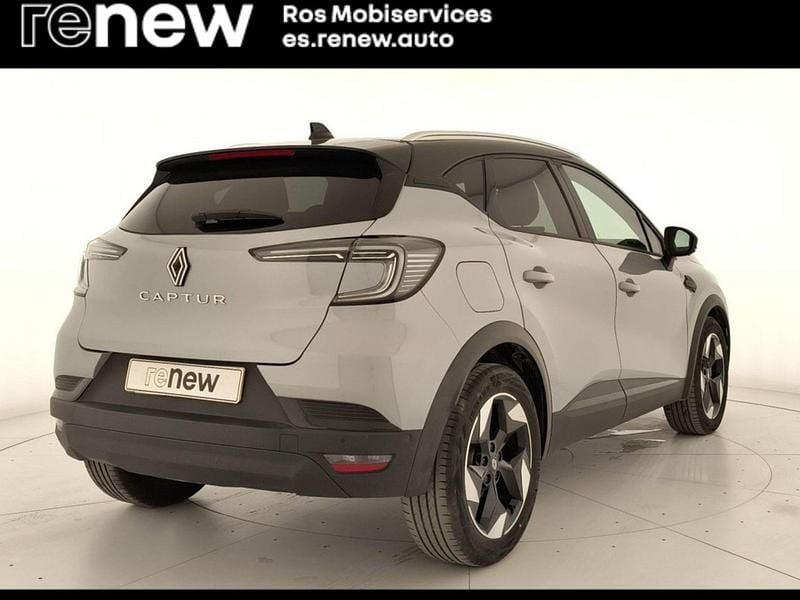 Usado Renault Captur Techno 100 CV (73 kW) 2025 Gris SUV