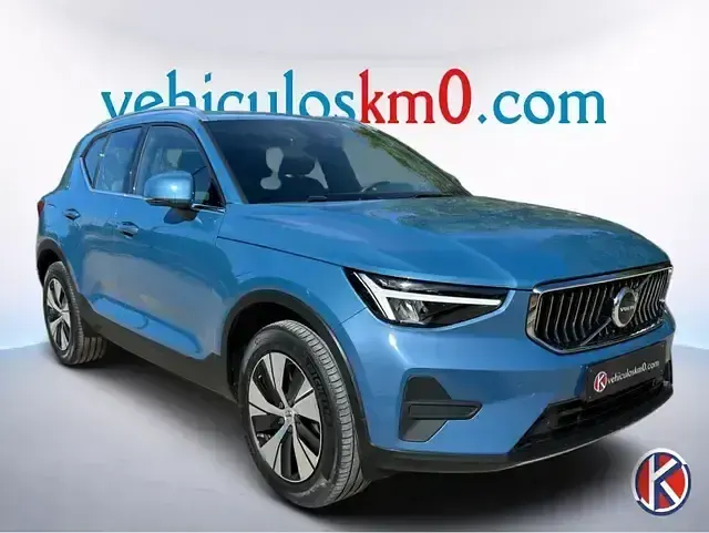 Usado Volvo XC40 Core 211 HP (155 kW) 2023 Azul SUV
