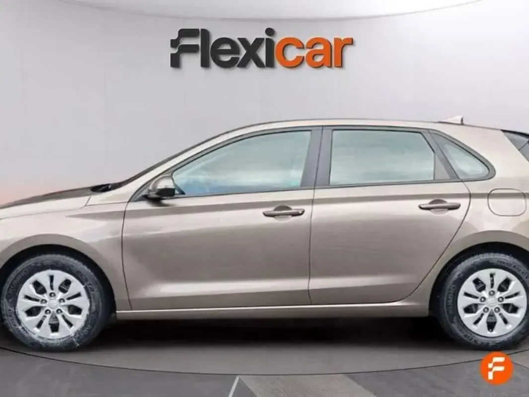Brugt Hyundai i30 120 HK (88 kW) 2022 Brun Hatchback