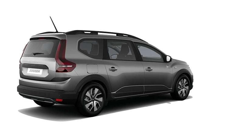 Usado Dacia Jogger Expression 110 CV (80 kW) 2025 Gris Monovolumen