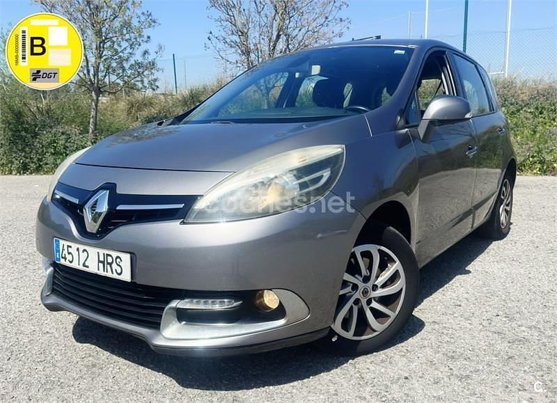 Usado Renault Scénic III Dynamique 130 CV (95 kW) 2013 Gris / plata Monovolumen
