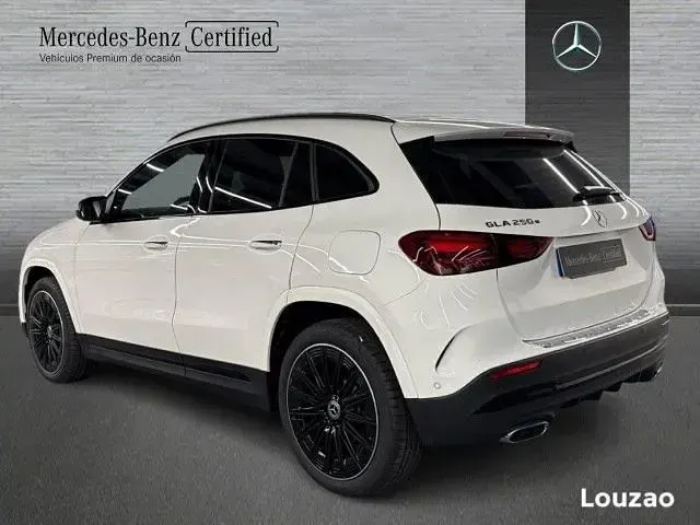 Usado Mercedes GLA250 218 CV (160 kW) 2026 Blanco polar SUV
