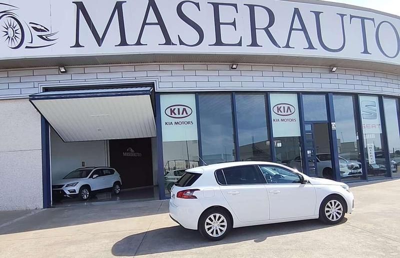 Usado Peugeot 308 Style 99 CV (72 kW) 2020 Blanco Utilitario
