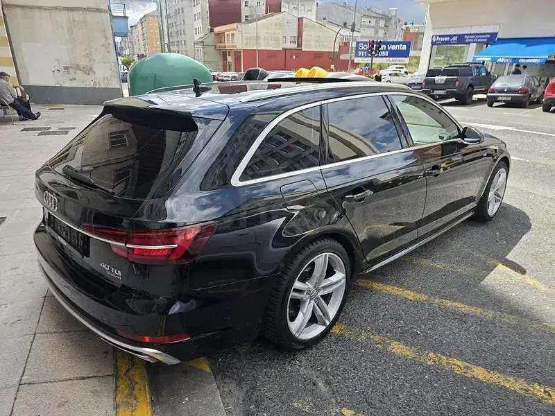 Usado Audi A4 S-Line 190 CV (139 kW) 2019 Negro Familiar