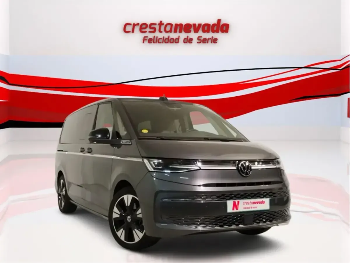 Usado VW Multivan Style 150 CV (110 kW) 2025 Gris Monovolumen