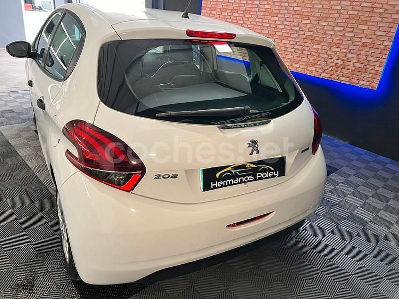 Usado Peugeot 208 Access 75 CV (55 kW) 2016 Blanco Utilitario