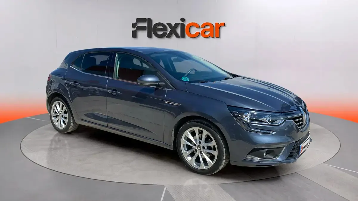 Usado Renault Mégane LIMITED 132 CV (97 kW) 2018 Berlina
