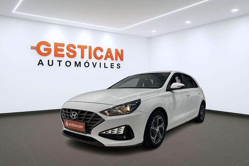 Blanco Usado 2022 Hyundai i30 Utilitario | 14.990 € (Buen precio) - Imagen 1/4
