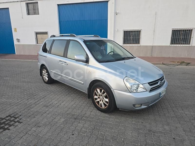 Gris / plata Usado 2007 Kia Carnival Monovolumen | 3799 € (Buen precio) - Imagen 1/4