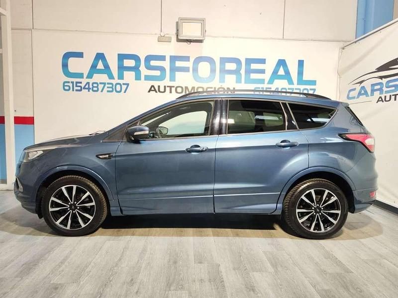 Usado Ford Kuga ST-Line 120 CV (88 kW) 2020 Azul SUV