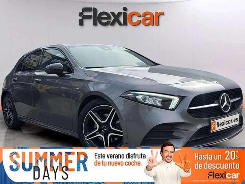 Gris Usado 2021 Mercedes A180 Utilitario | 23.390 € (Precio justo) - Imagen 1/4